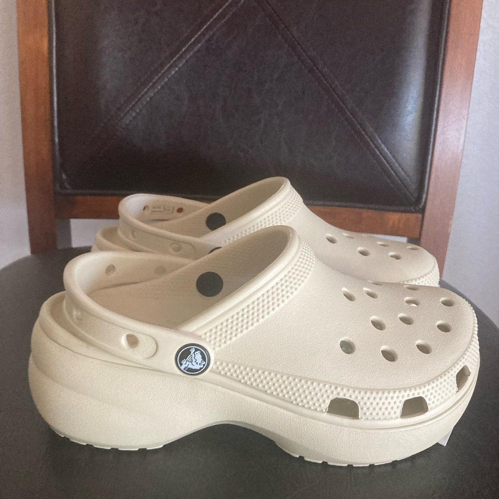 Platform Crocs